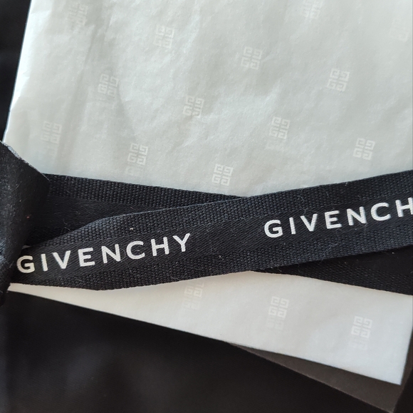 Givenchy Box, Paper, And Ribbon - Picture 6 of 8